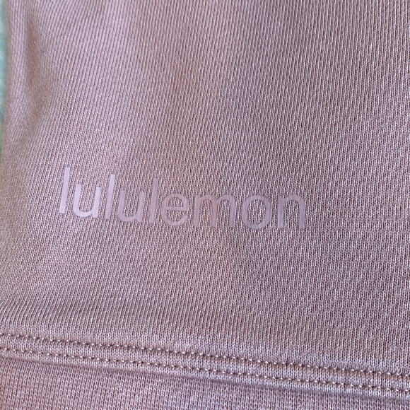 Lululemon Perfectly Oversized Crew, Size 8. - Picture 6 of 9